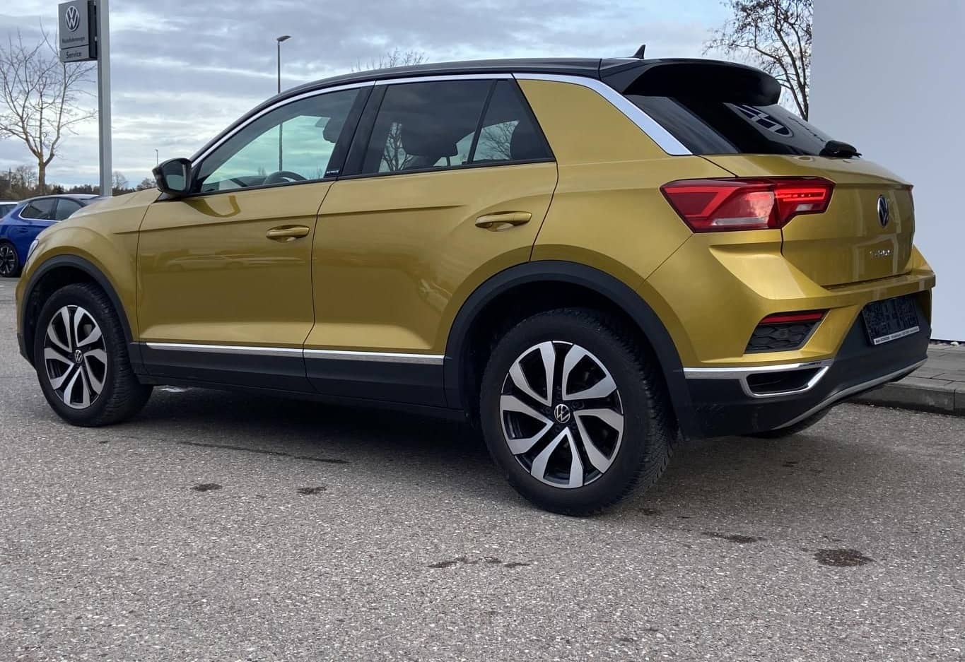 Volkswagen T-Roc 1.5 TSI DSG Active BEATS+EL.HECKAPP-CONNEC foto 3