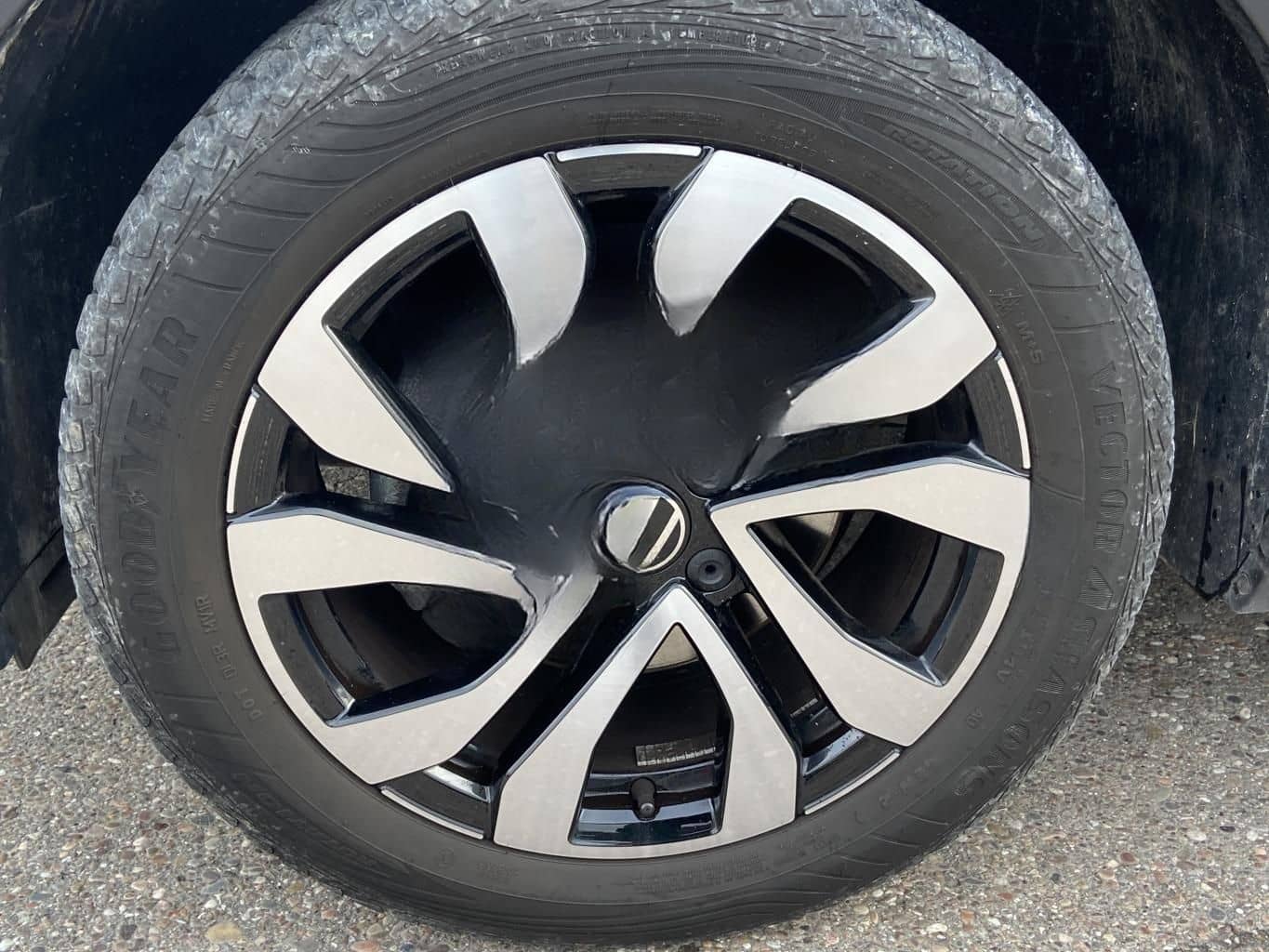 Volkswagen T-Roc 1.5 TSI DSG Active BEATS+EL.HECKAPP-CONNEC foto 8