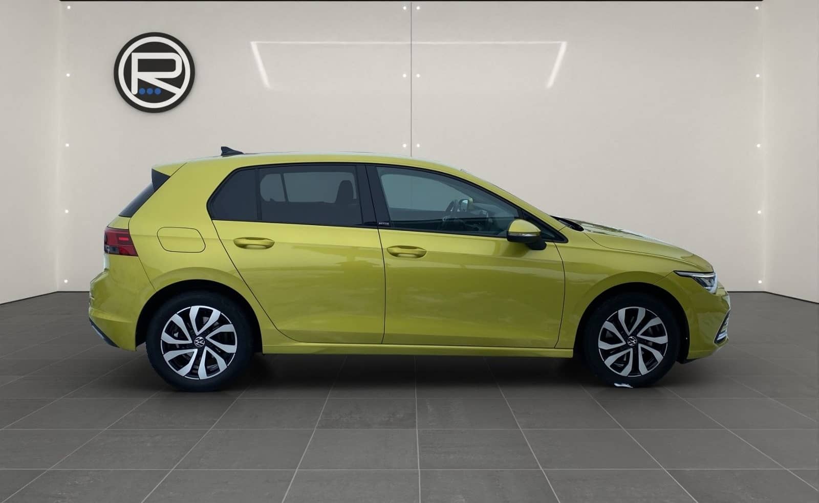 Volkswagen Golf VIII 1.5 TSI Active *KAMERA SHZ* foto 4