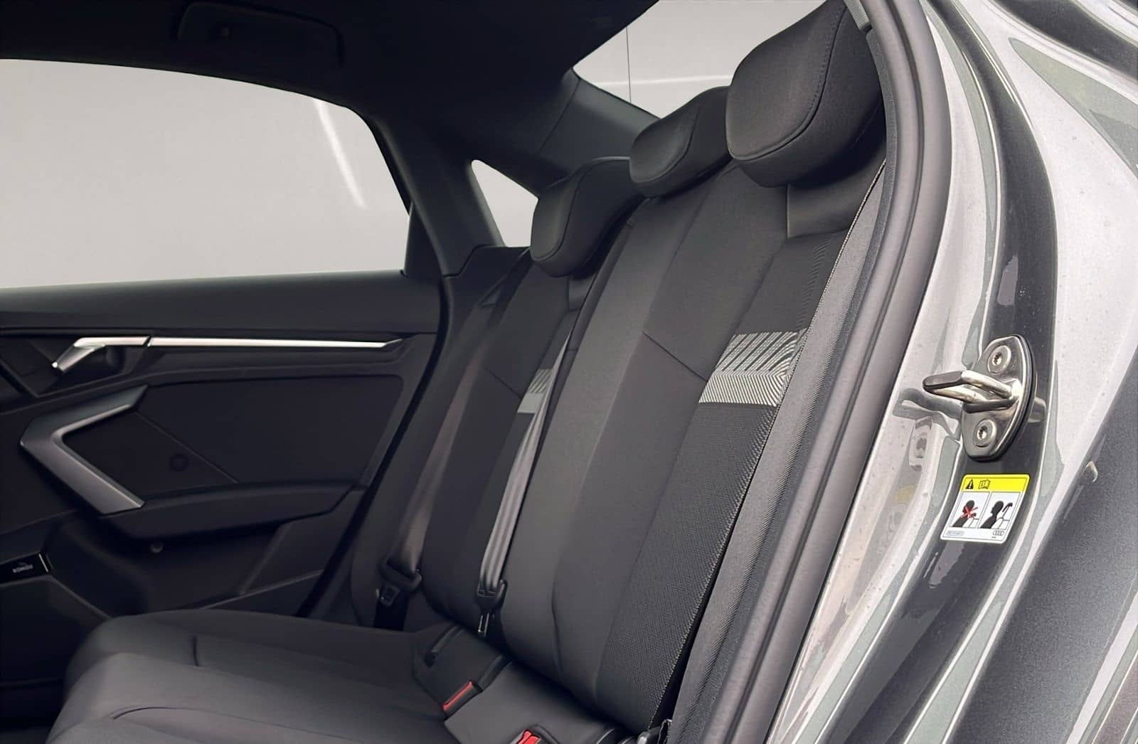 Audi A3 Limousine 35 1.5 TFSI S line foto 10