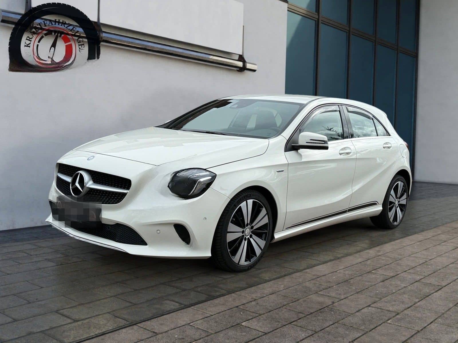 Mercedes-Benz A 220 4MATIC*NAVI*AUTOM*LED*KLIMAAUT.*S-Heft* foto 1