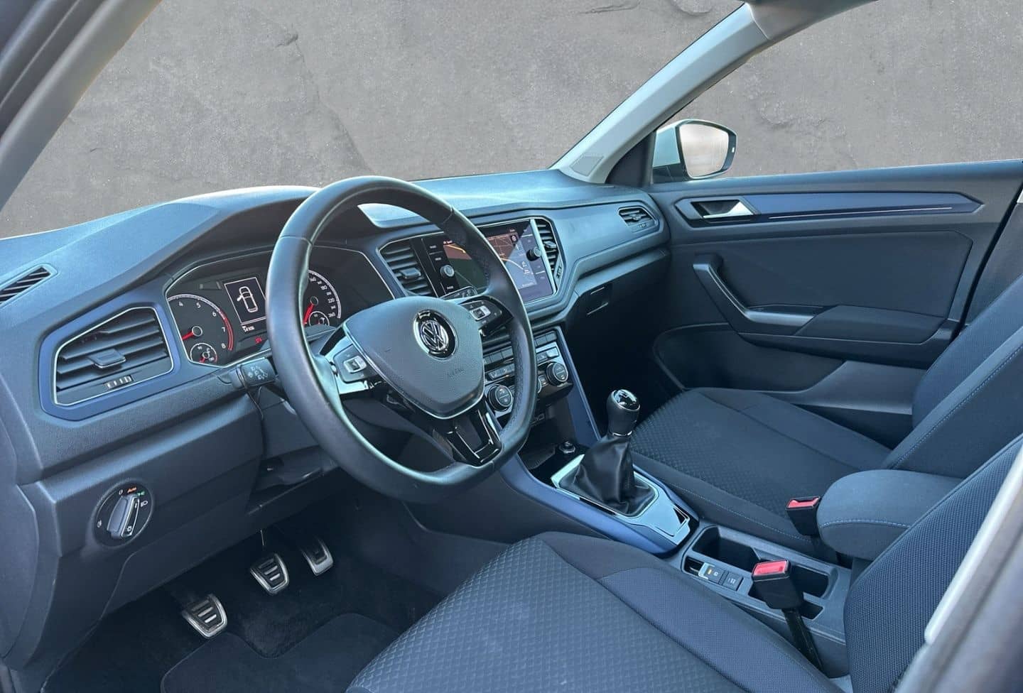 Volkswagen T-Roc United ACT 1.5 TSI 6-Gang Navi El. Heckkla foto 9