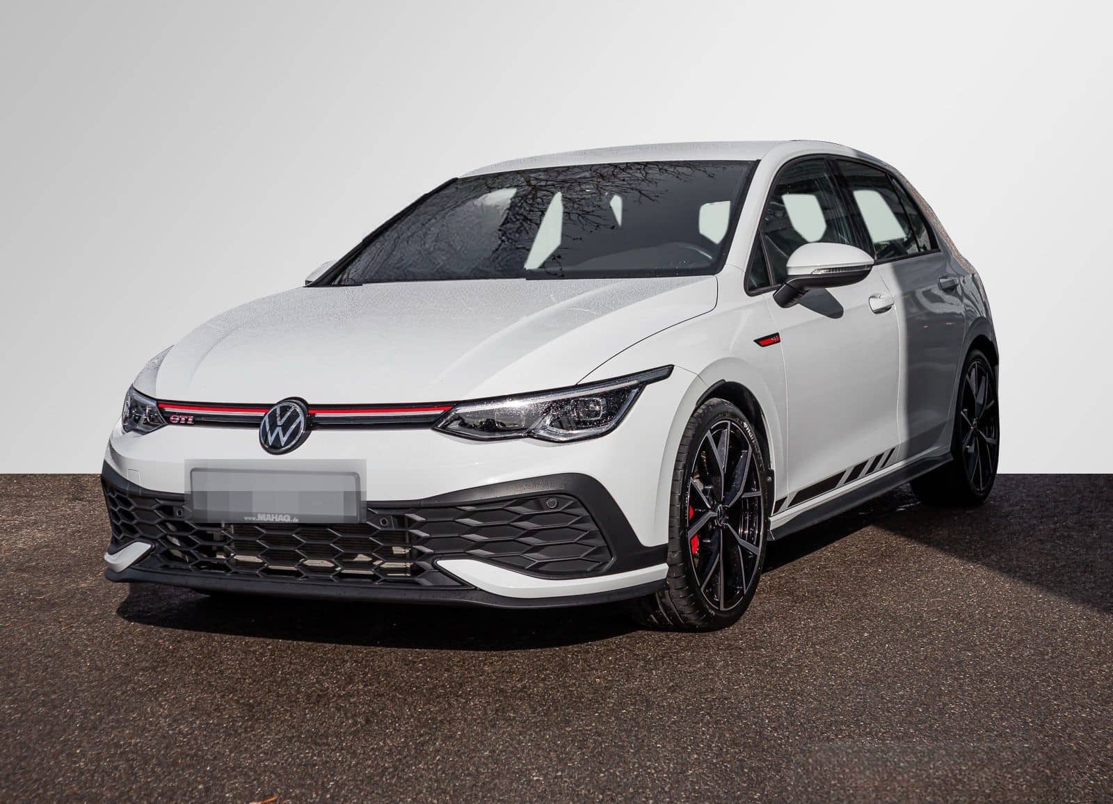 Volkswagen Golf VIII GTI Clubsport 2.0 TSI LED+ Navi ParkPi foto 3