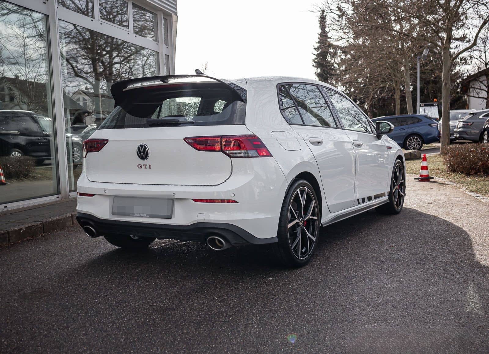 Volkswagen Golf VIII GTI Clubsport 2.0 TSI LED+ Navi ParkPi foto 7