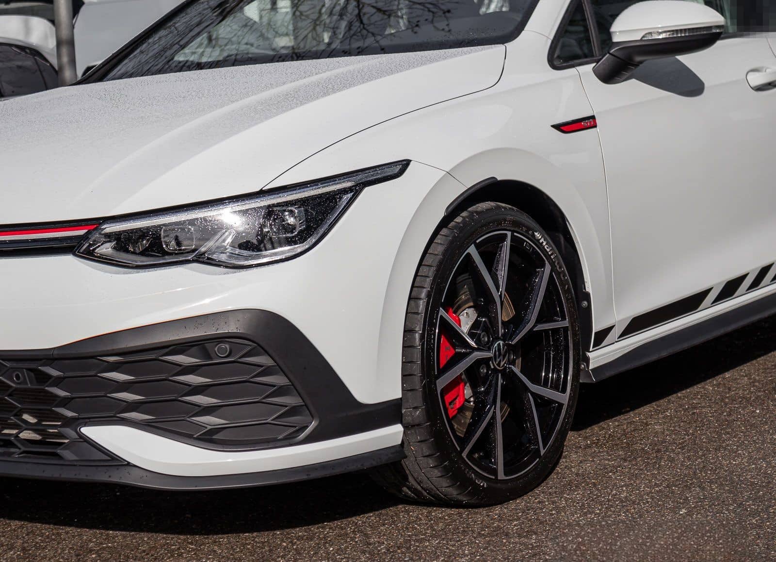 Volkswagen Golf VIII GTI Clubsport 2.0 TSI LED+ Navi ParkPi foto 9