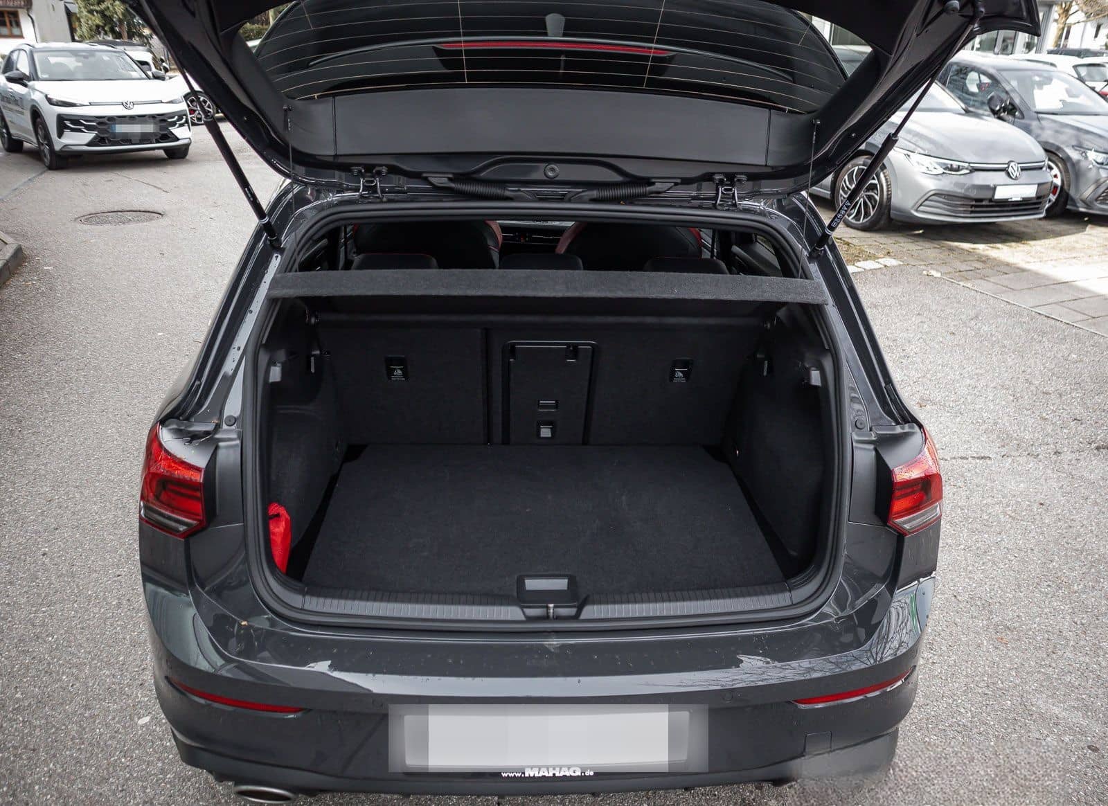 Volkswagen Golf VIII GTI Clubsport 2.0 TSI LED+ Navi ParkPi foto 24