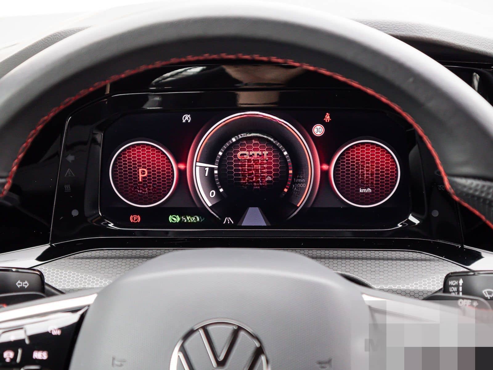 Volkswagen Golf VIII GTI Clubsport 2.0 TSI Navi LED+ ACC 18 foto 17