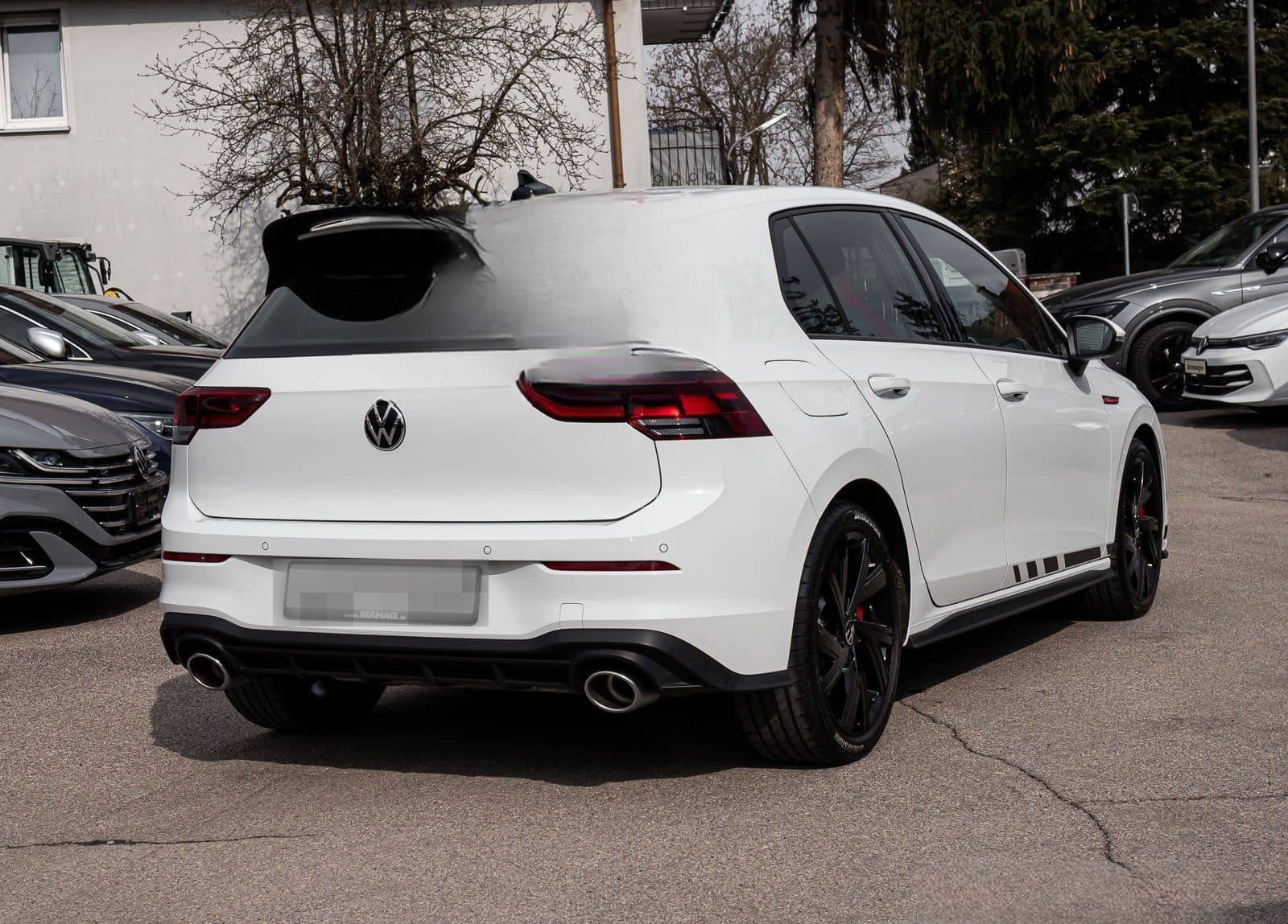 Volkswagen Golf VIII GTI Clubsport 2.0 TSI Navi LED+ ACC 18 foto 7