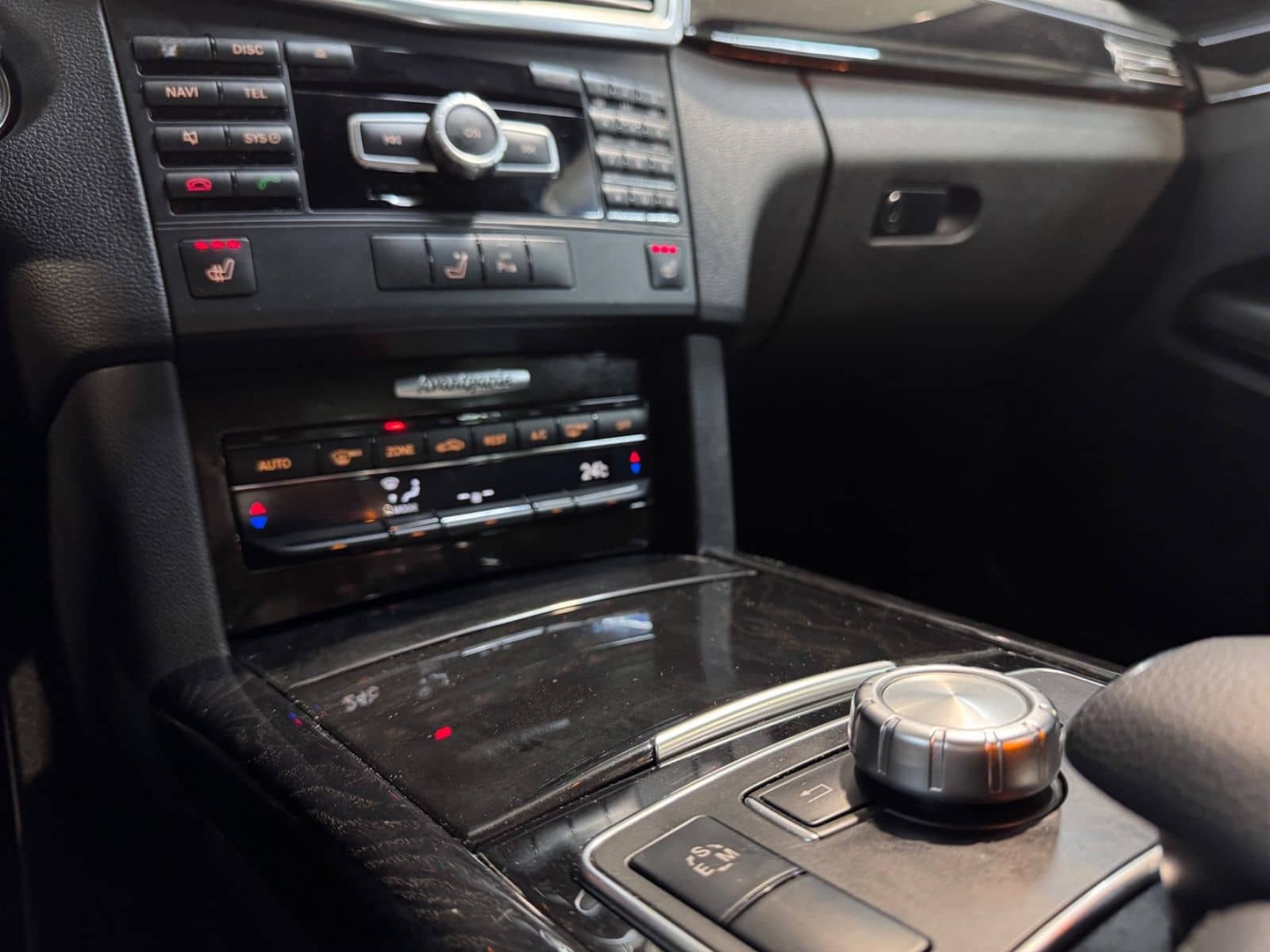 Mercedes-Benz E 350CDI 4M AVANTGARDE AMG LINE*SDACH*BIXEN*CMND foto 14