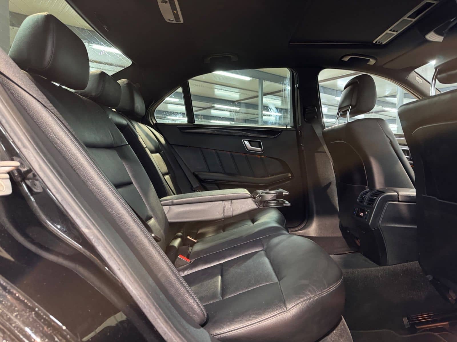 Mercedes-Benz E 350CDI 4M AVANTGARDE AMG LINE*SDACH*BIXEN*CMND foto 7