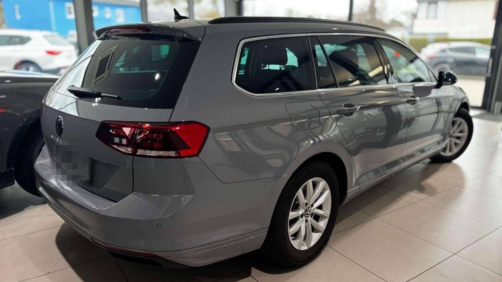 Volkswagen Passat Variant Var. 1.5TSI DSG *el.Heck*Navi*App foto 3