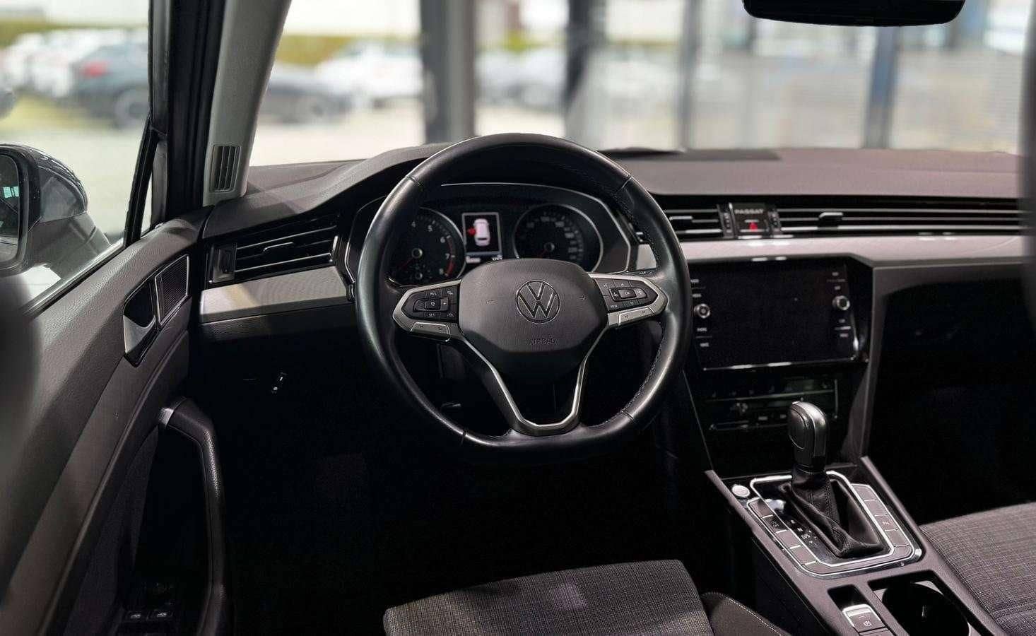 Volkswagen Passat Variant Var. 1.5TSI DSG *el.Heck*Navi*App foto 10