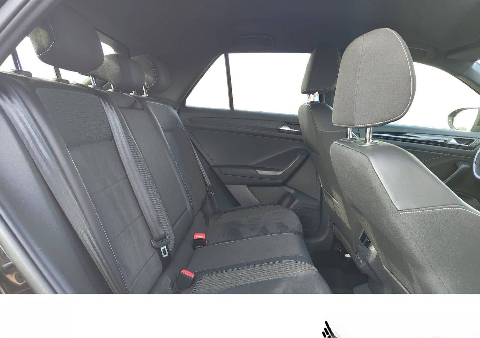 Volkswagen T-Roc 1.0 TSI R-Line LED+NAVI+ACC+PDC+KAM+SHZ foto 15