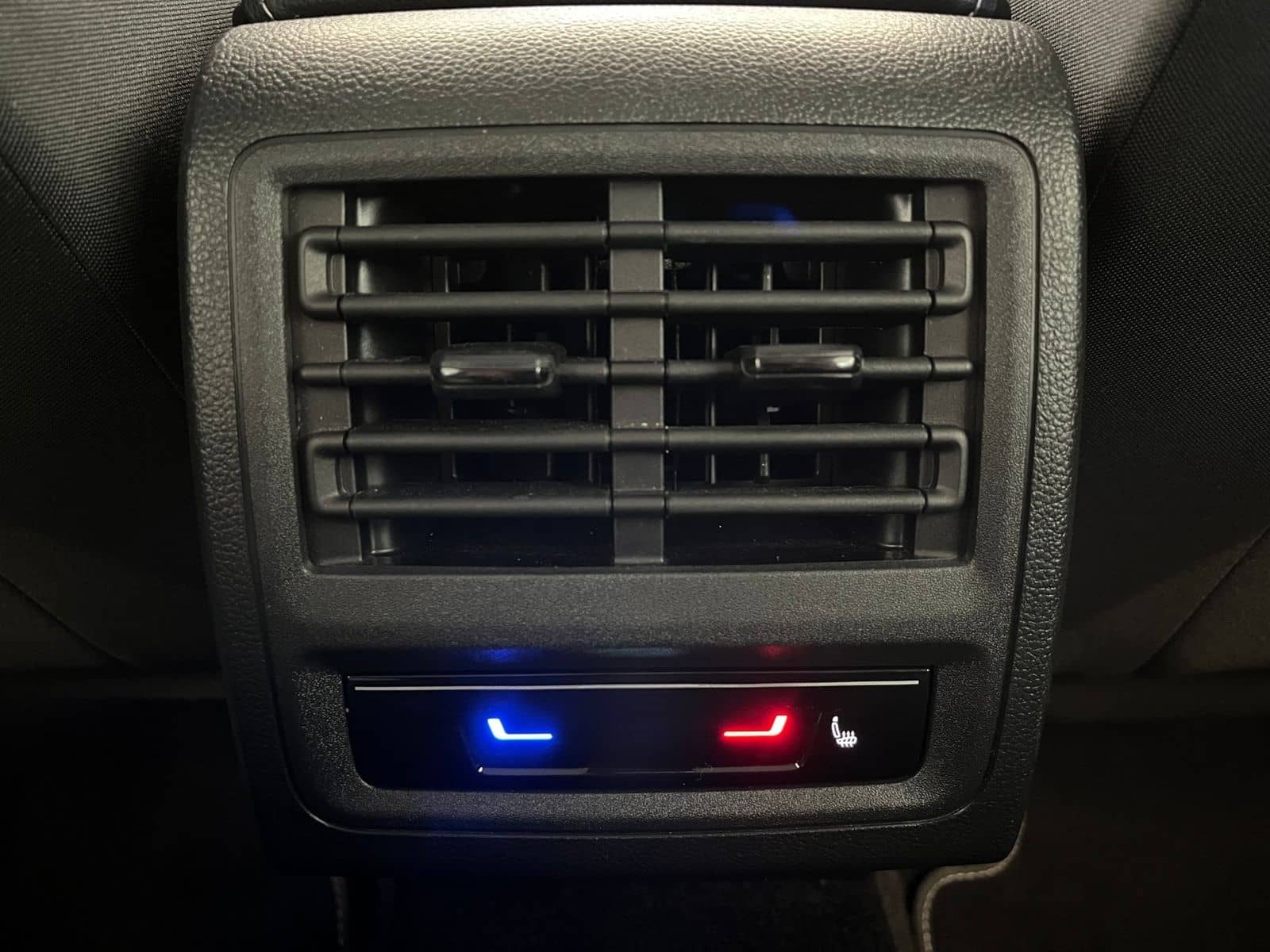 Volkswagen Golf VIII ACTIVE 1.5 TSI Standhzg. HUD Navi LEDP foto 14