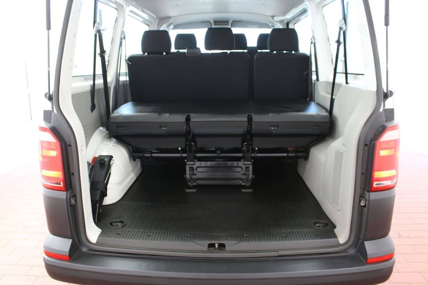 Volkswagen T6 Kombi Klima 9 Sitze 1.Hand foto 19