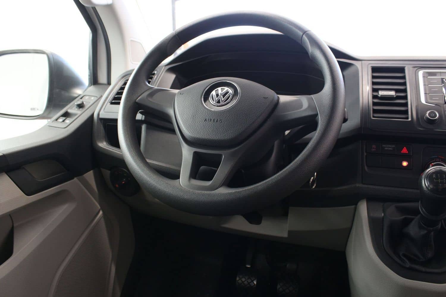 Volkswagen T6 Kombi Klima 9 Sitze 1.Hand foto 6