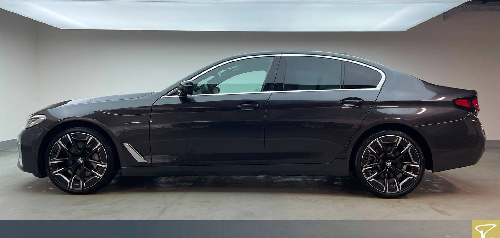 BMW 530i A xDrive Luxury-Line,AHK,LCProf,ACC,Stdhzg foto 9