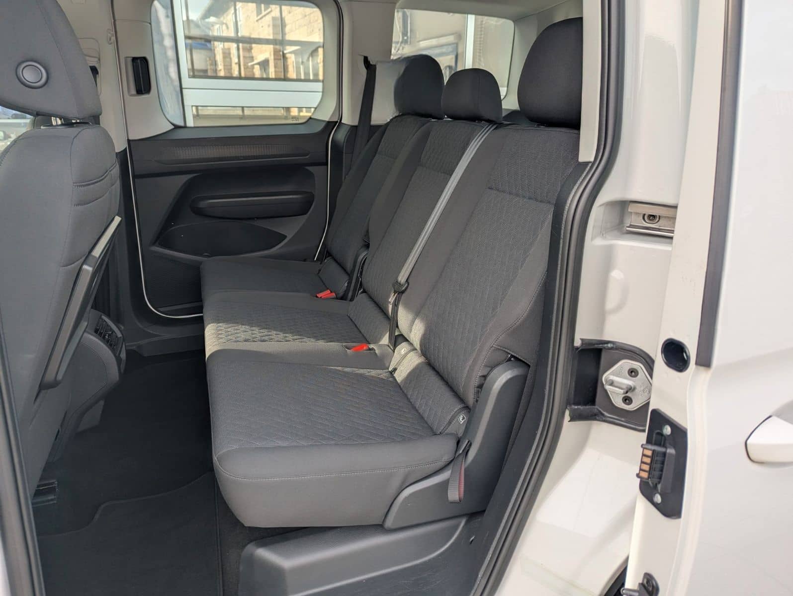 Volkswagen Caddy Life*PDC-Alu*DAB*5-Sitze*CarPlay* foto 19