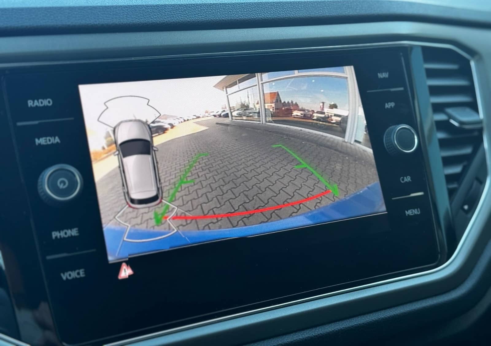 Volkswagen T-Roc R-Line TDI 4M DSG NAV|AHK|CAM|ACC foto 14