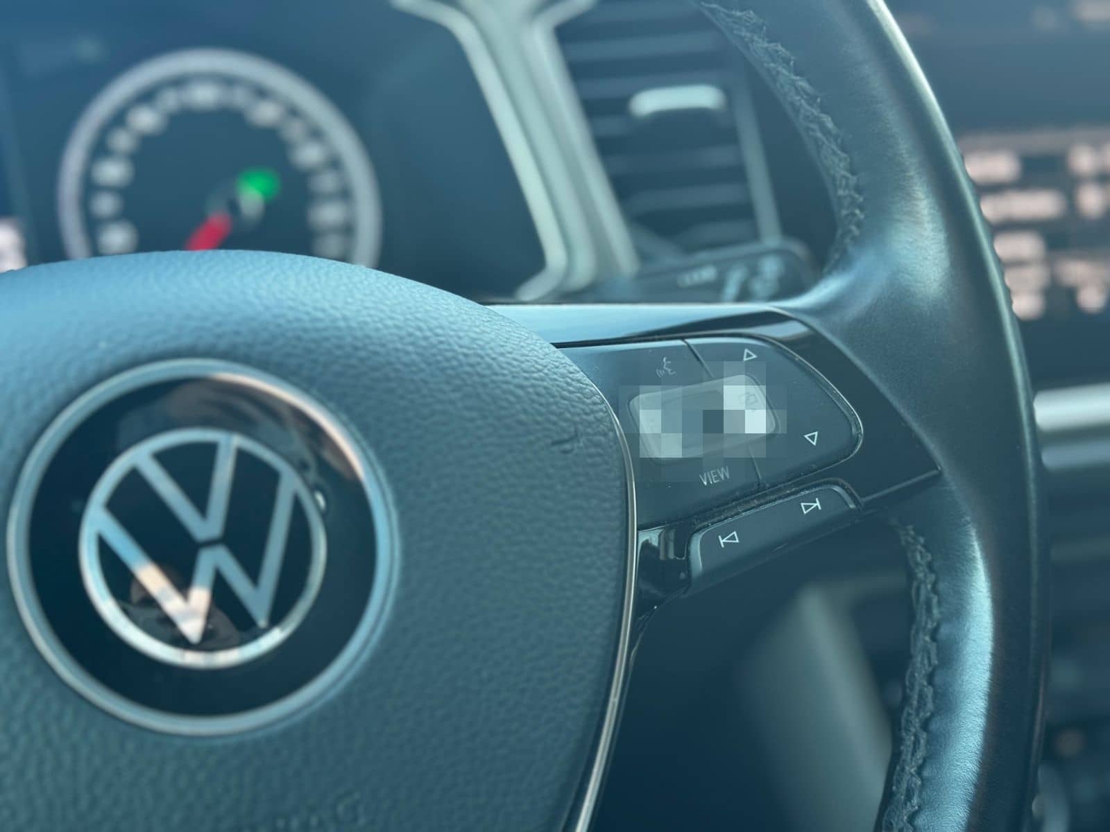 Volkswagen T-Roc R-Line TDI 4M DSG NAV|AHK|CAM|ACC foto 19