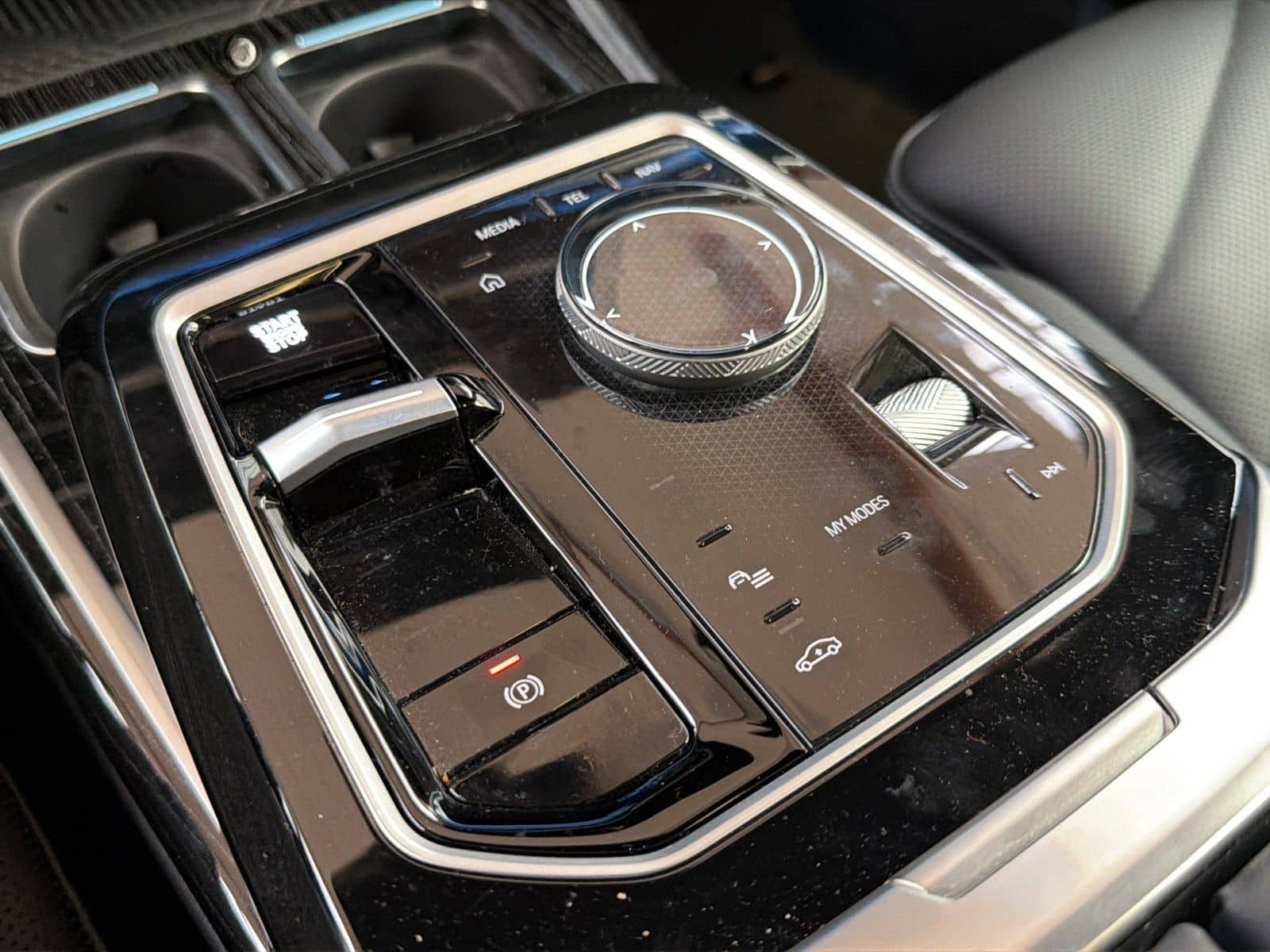 BMW 740d xDrive M Sport|SkyLounge|AHK|Autobahnass. foto 12