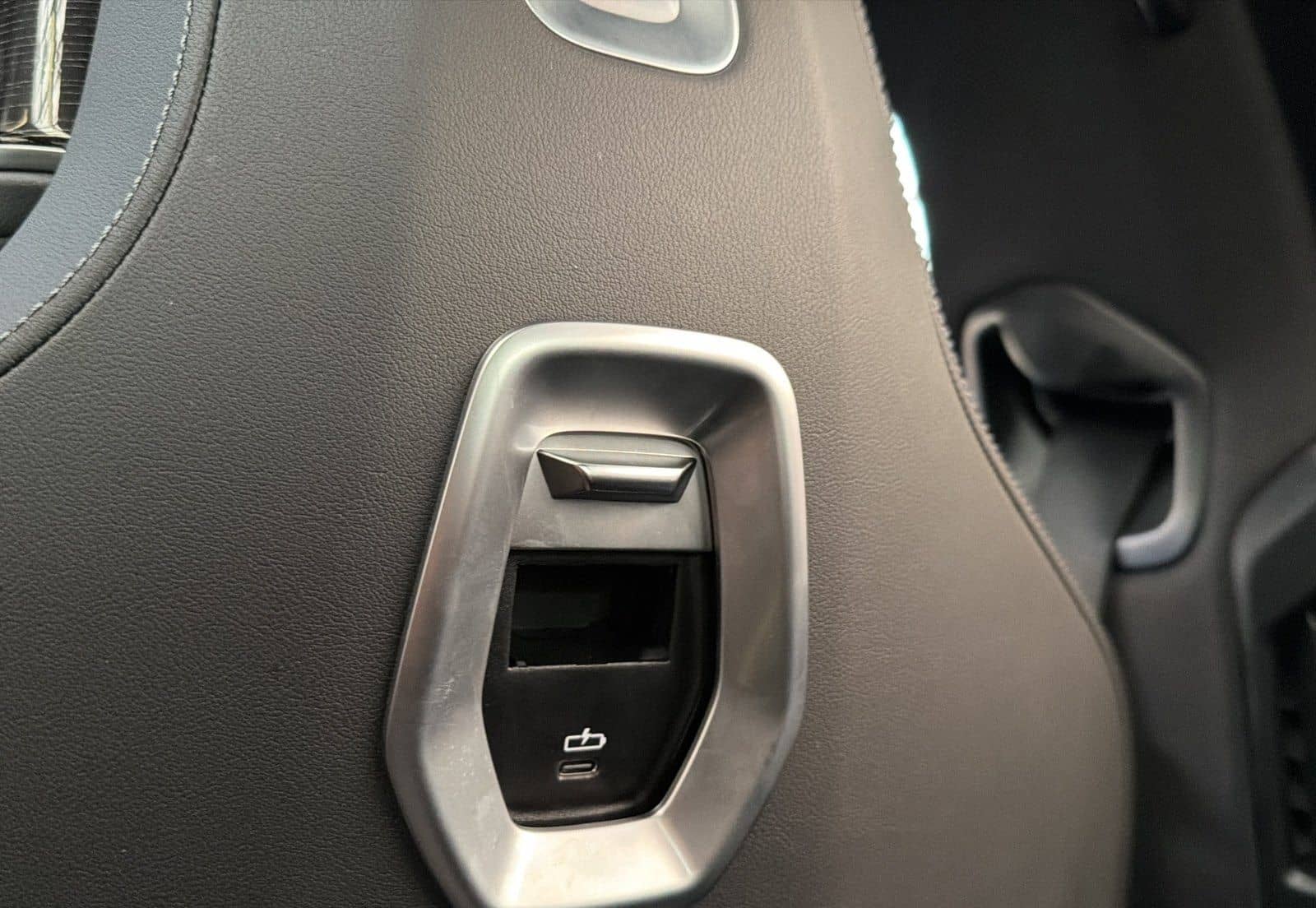 BMW 740d xDrive M Sport|SkyLounge|AHK|Autobahnass. foto 22