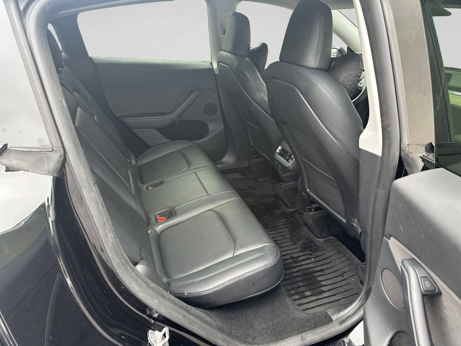 Tesla Model Y Performance DualMotor AWD foto 20