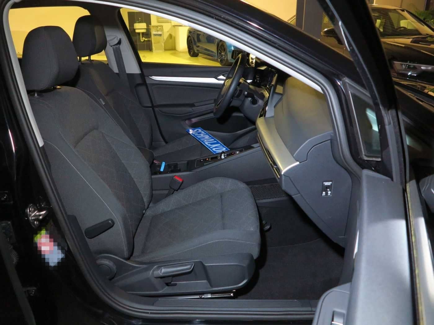 Volkswagen Golf VIII 2.0 TDI SCR DSG7 Life Navi ACC DAB foto 11