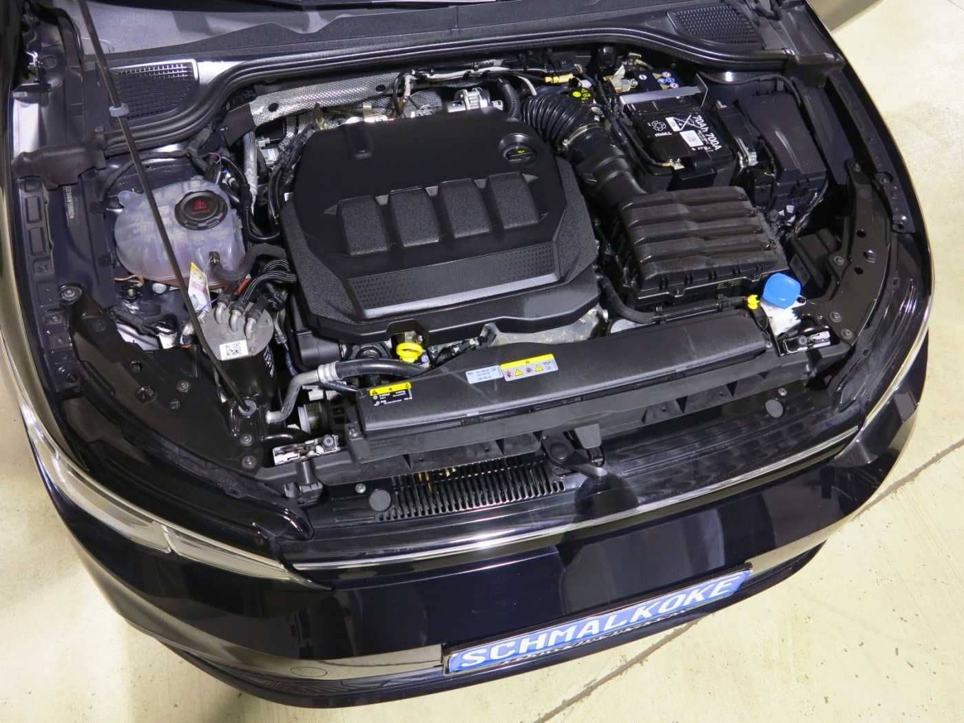 Volkswagen Golf VIII 2.0 TDI SCR DSG7 Life Navi ACC DAB foto 8