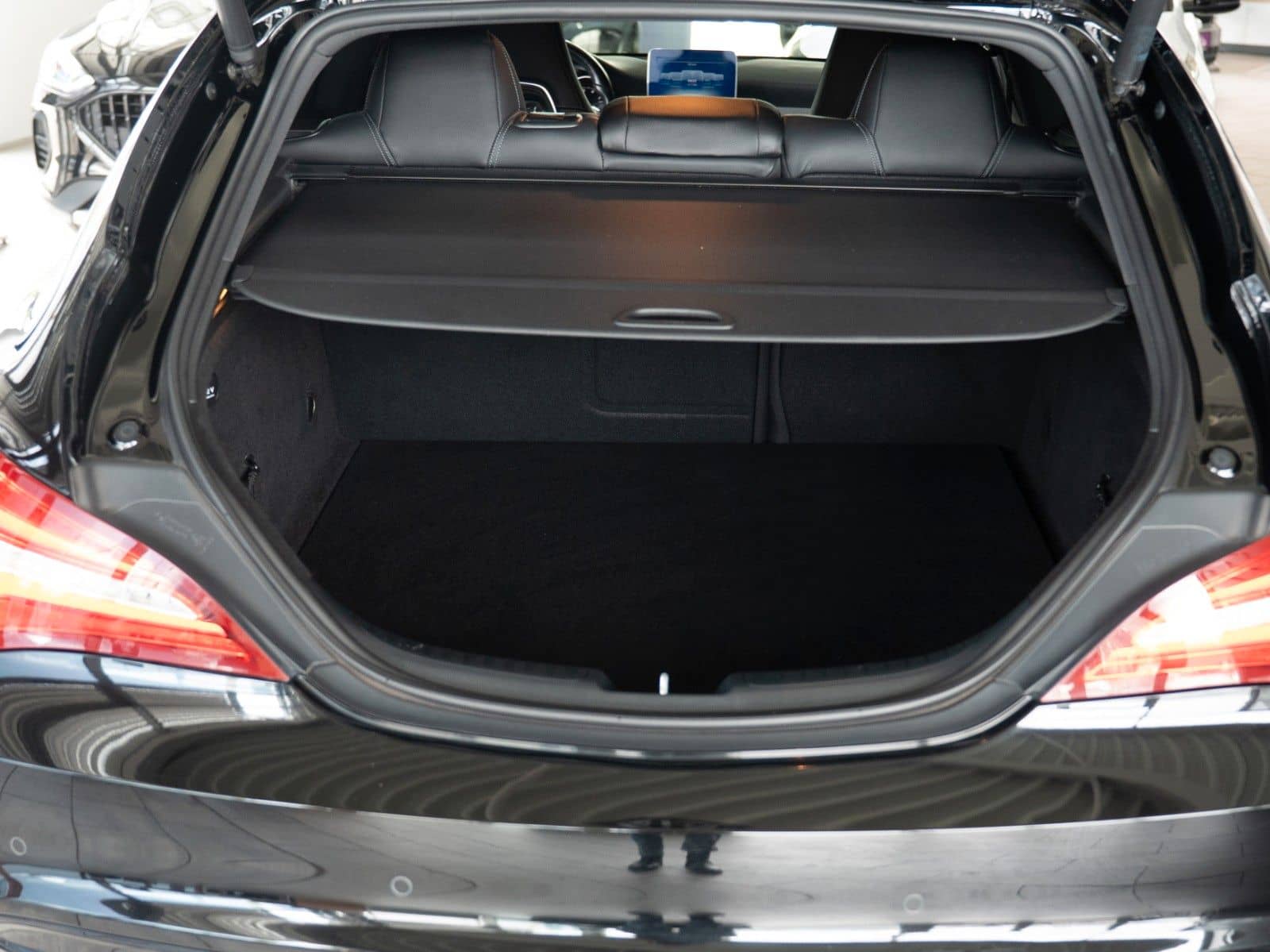 Mercedes-Benz CLA 220 Shooting Brake AMG/4x4/AUTOM./KAMERA/LED foto 5