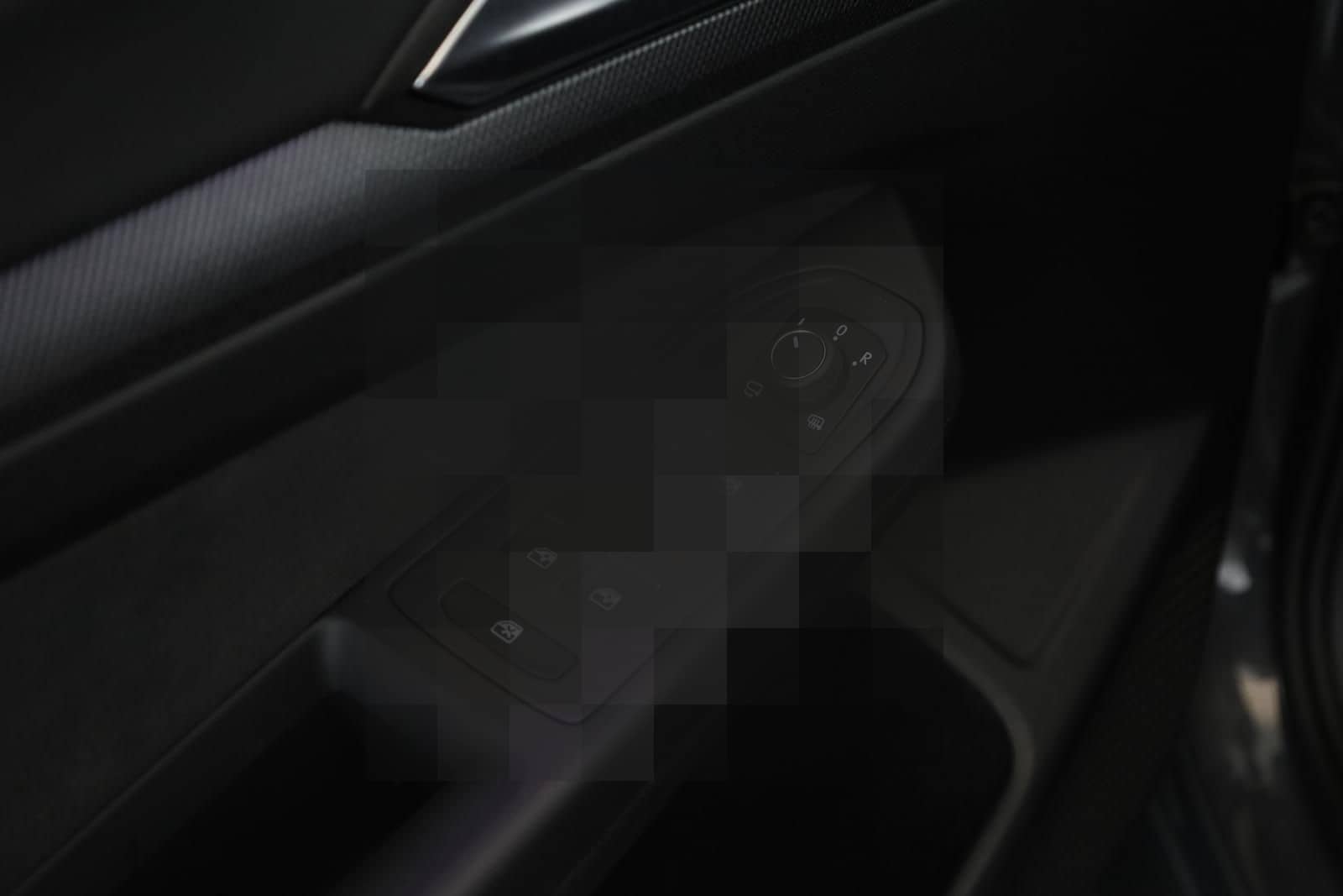 Volkswagen Golf GTI DSG Black IQ.LIGHT Pano HUD HarmanK 19" foto 16