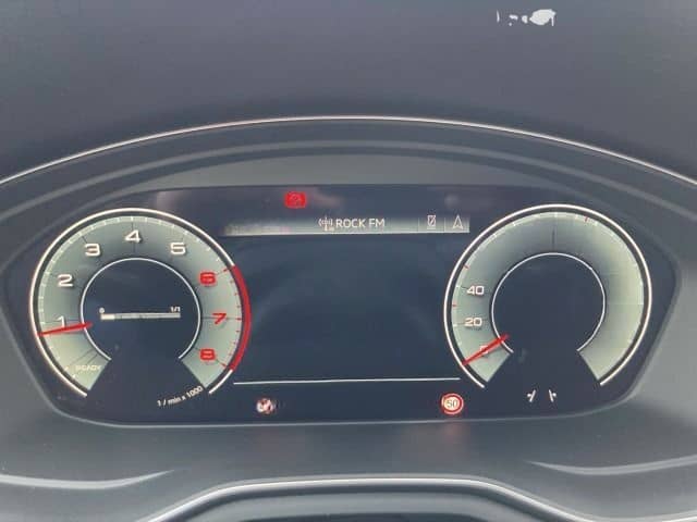 Audi A4 Avant 40 TFSI Q 2x S LINE AHK LM19 MATRIX-LED foto 10