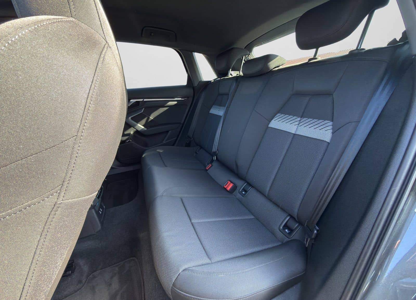 Audi A3 Sportback 35 TFSI S line S tronic SONOS HUD K foto 15