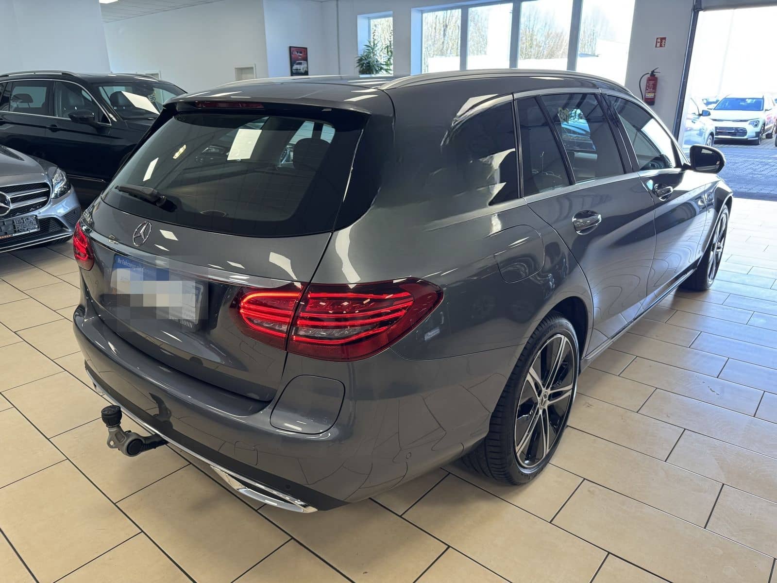 Mercedes-Benz C 300 T de*Avantgarde*LED*R-Cam*AHK*ACC*Navi*SHZ foto 4