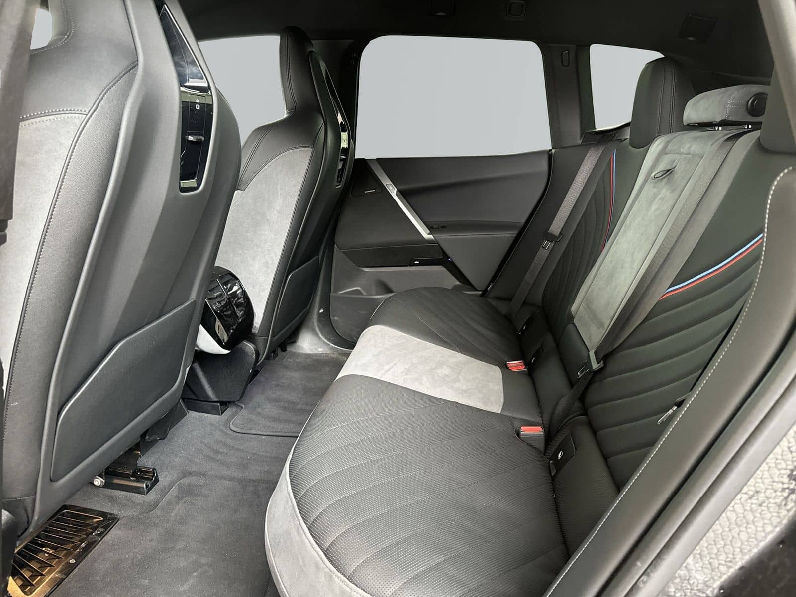 BMW iX xDrive45 *688€ o Anzahlung*M Sport*22 Zoll*AH foto 9