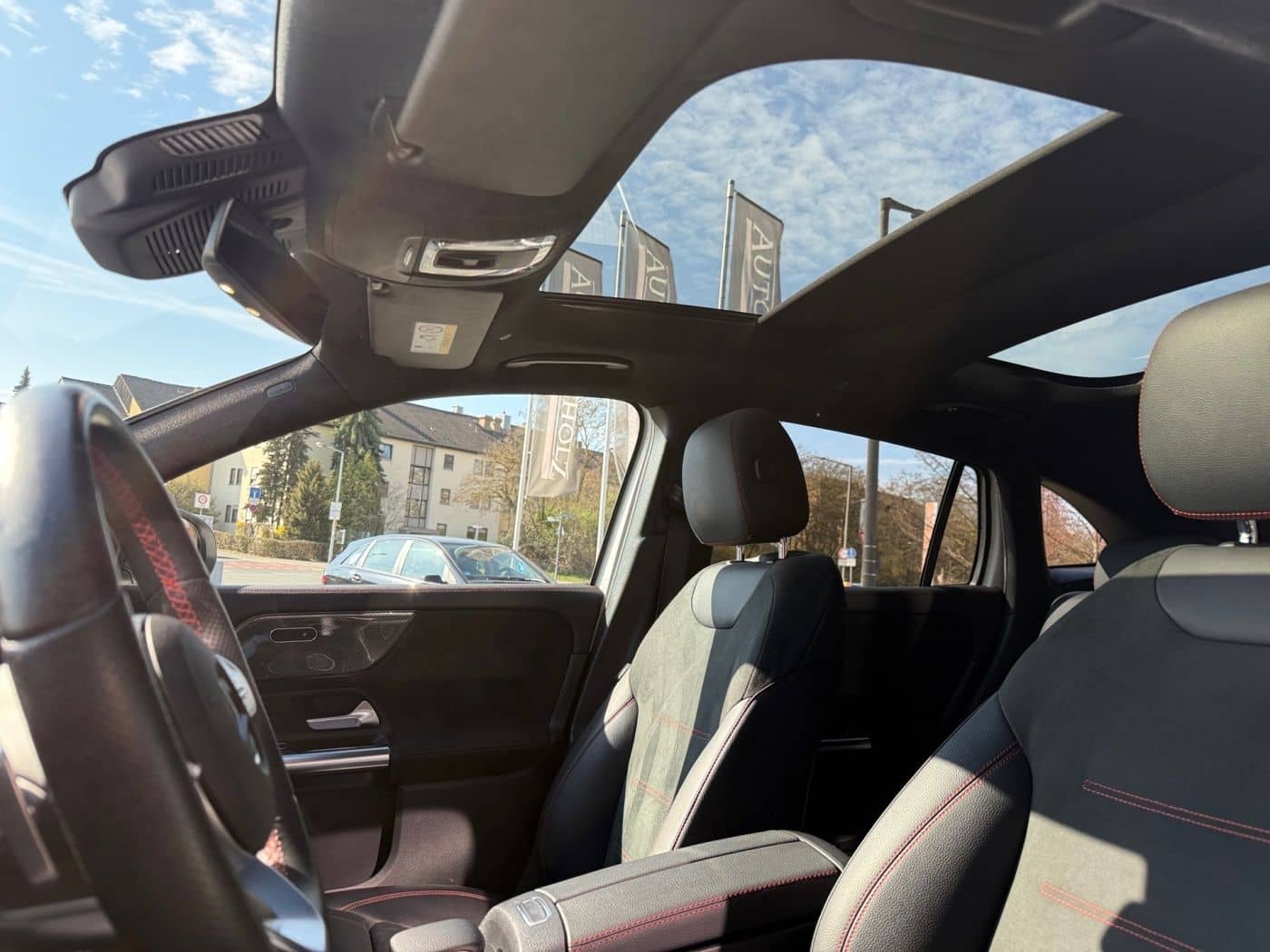 Mercedes-Benz GLA 250 4M AMG+NIGHT+AHK+PANO+AMBI+LED+FLA+WIDE+ foto 7