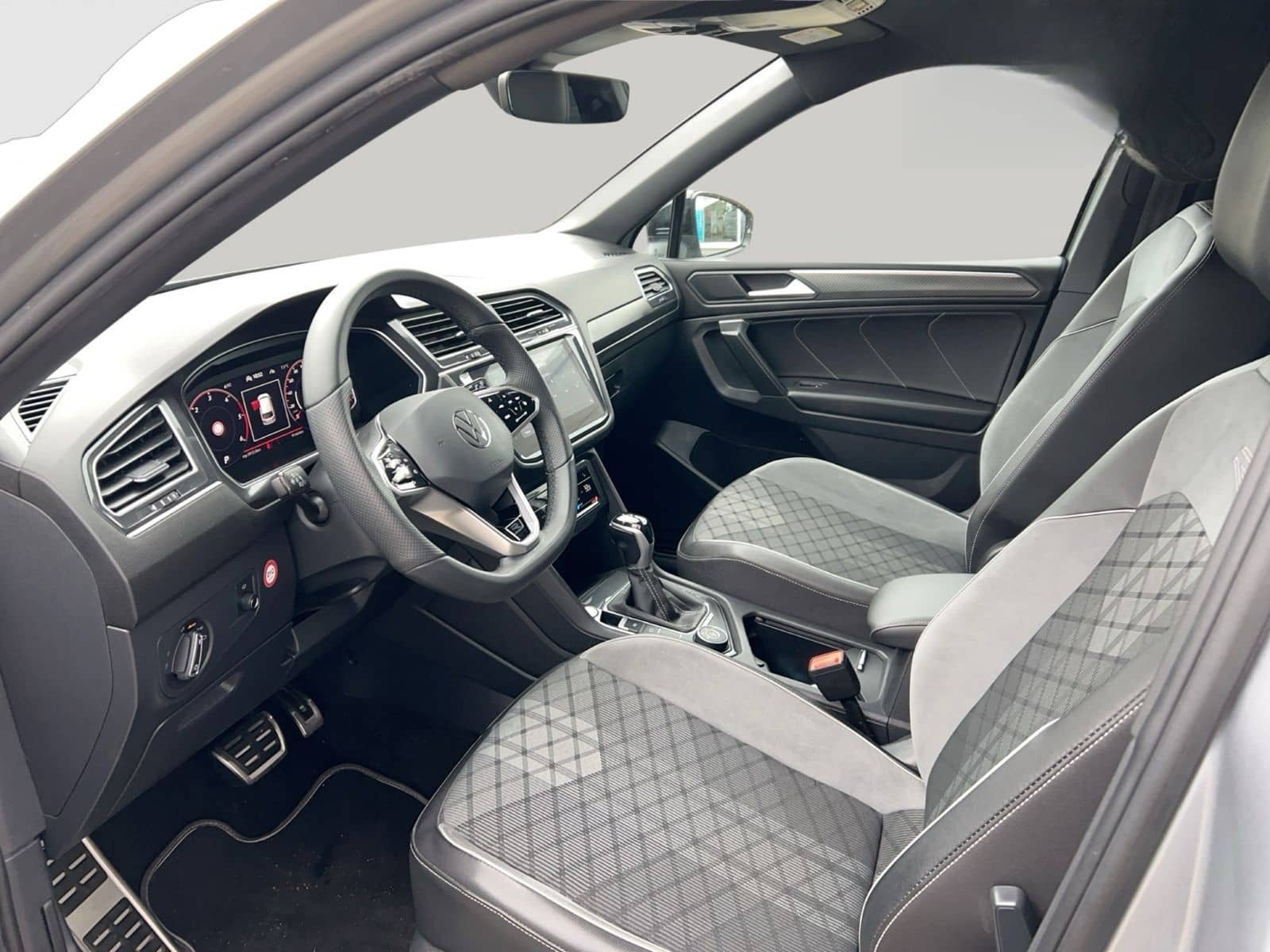 Volkswagen Tiguan Allspace R-Line DSG 4MOT LED NAVI AHK foto 9