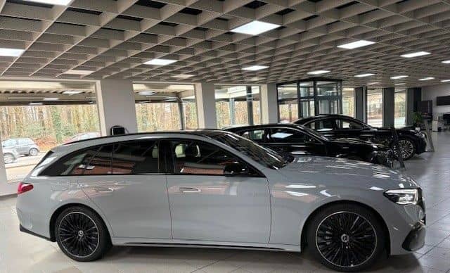 Mercedes-Benz E 450d 4M.*AMG-PREM*DIST*AHK*PANO*STAHEI*HEADUP* foto 4