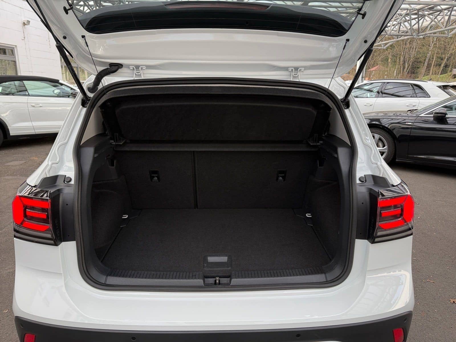 Volkswagen T-Cross 1.0 TSI Goal ACC Navi Einparkhilfe LED foto 14