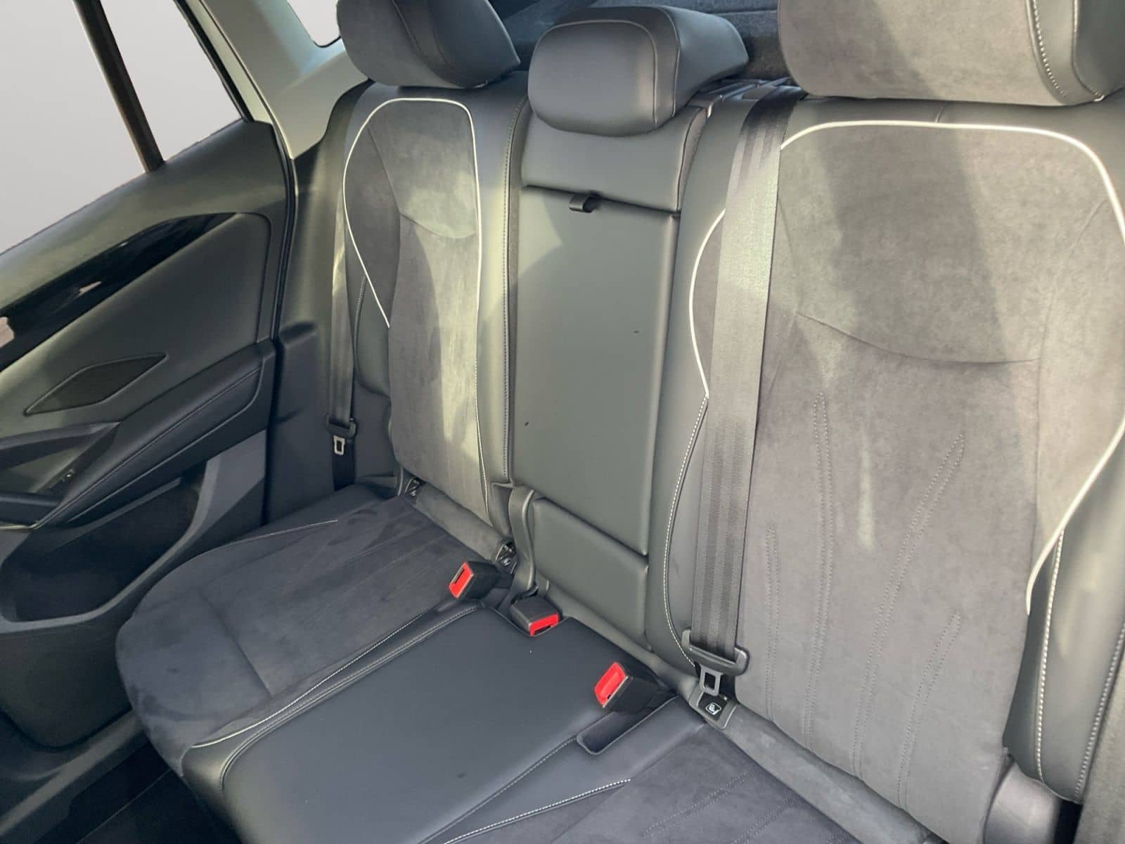 Volkswagen Tiguan 1.5 eTSI Elegance AHK/STHZ/LED foto 13