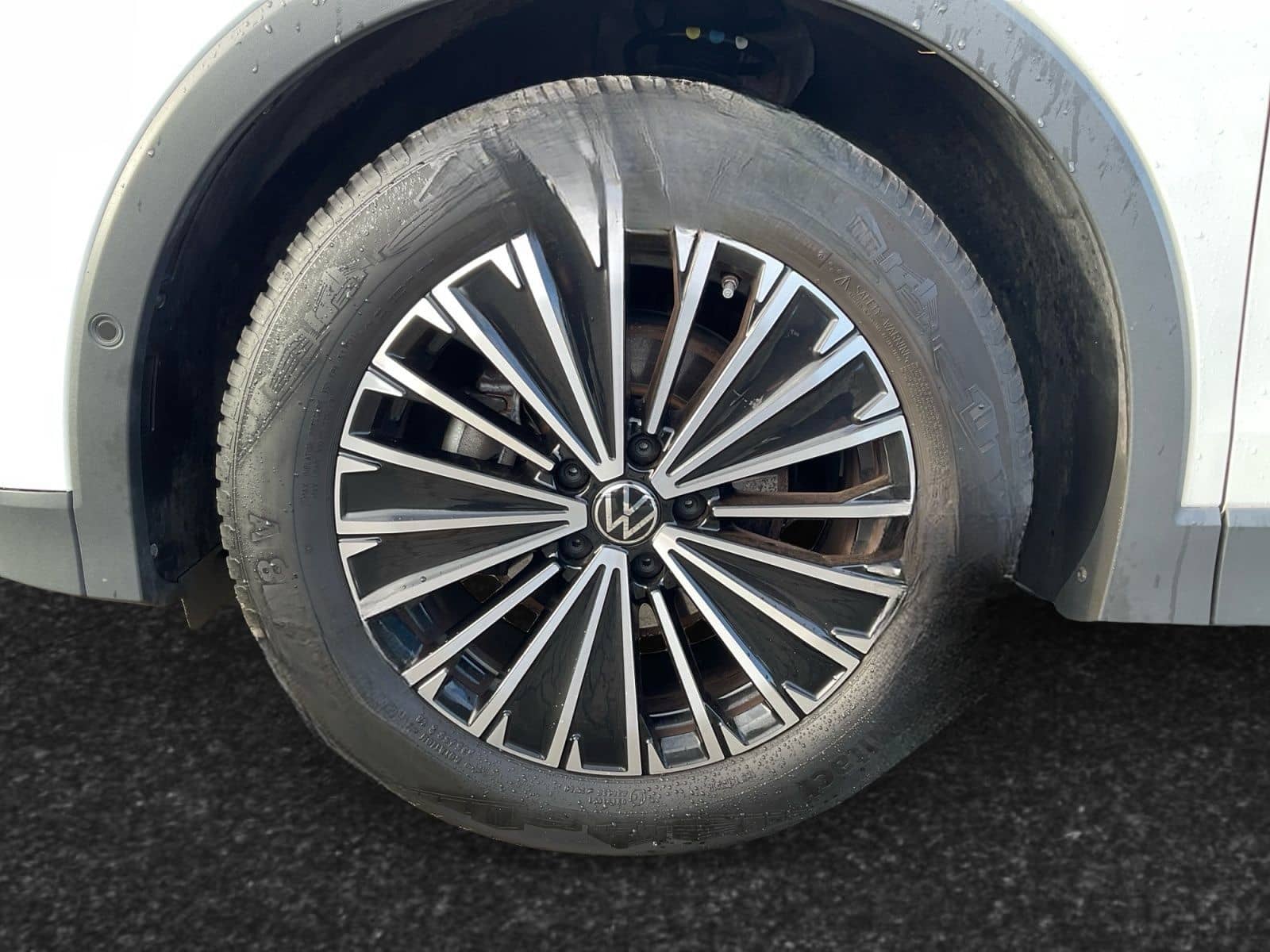 Volkswagen Tiguan 1.5 eTSI Elegance AHK/STHZ/LED foto 14