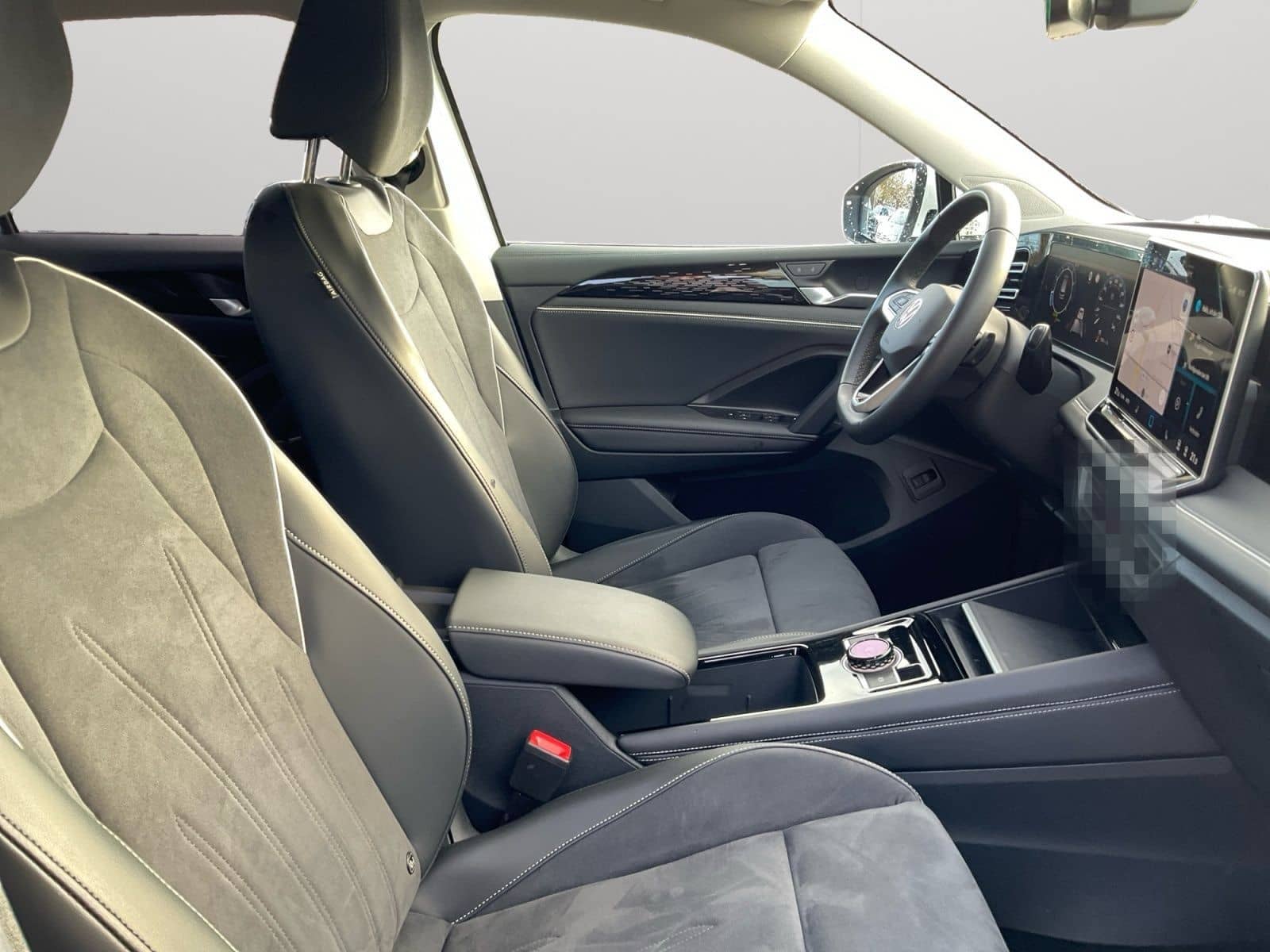 Volkswagen Tiguan 1.5 eTSI Elegance AHK/STHZ/LED foto 15