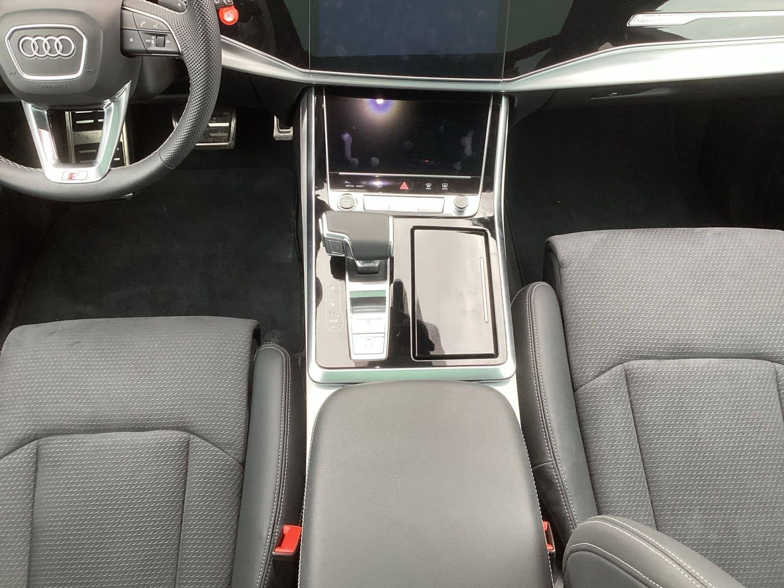 Audi Q8 55 TFSI e Tiptr. S-Line Head Up, Panoramad., foto 11