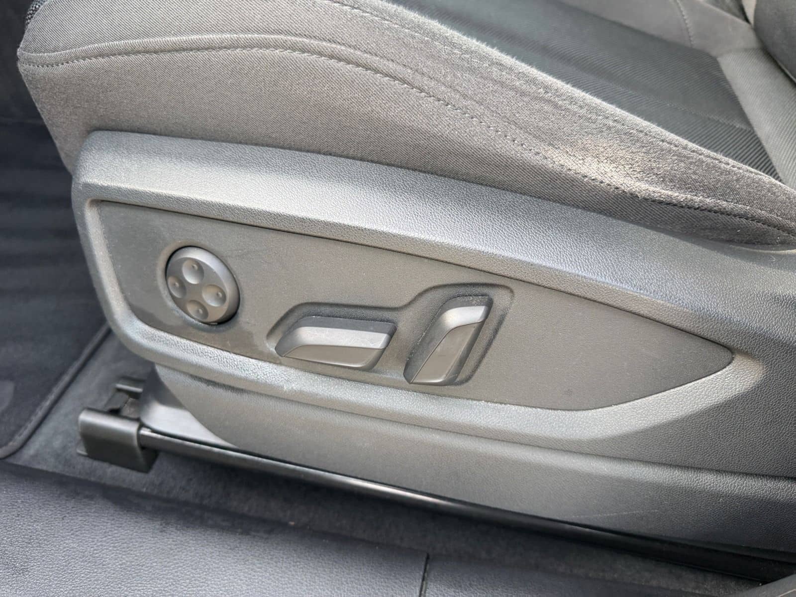 Audi Q5 2.0 TFSIe+Sline+Stronic+AHK+NAVI+Matrix+RFK+S foto 17