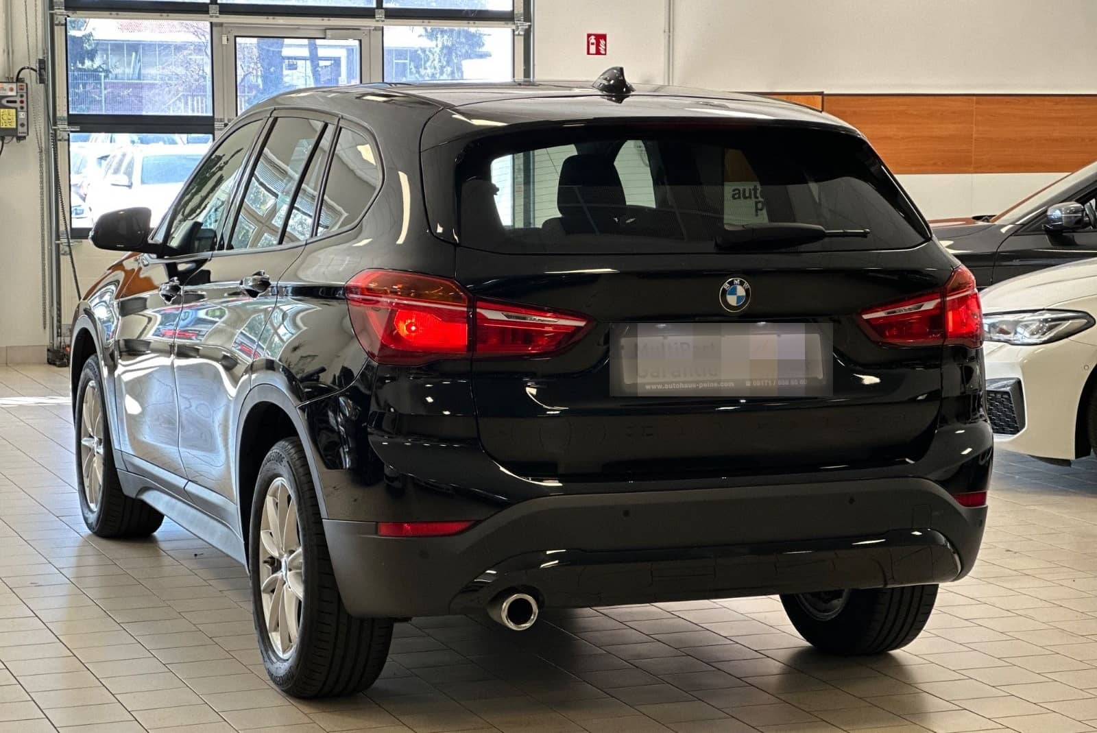 BMW X1 sDrive 18i Navi/Panorama/ParkAssist/Tempomat foto 9