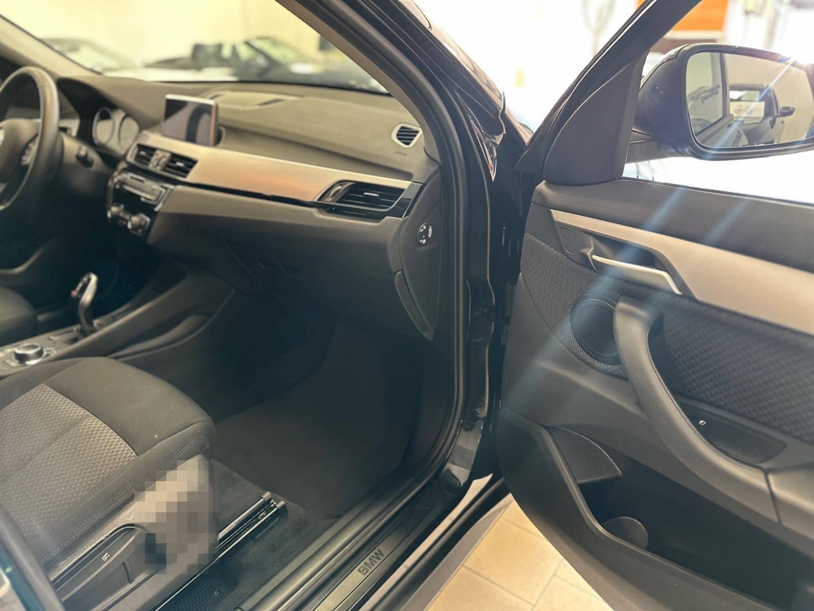 BMW X1 sDrive 18d Advantage Aut/Navi/SitzHz/Tempomat foto 23