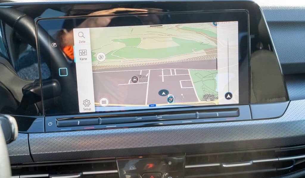 Volkswagen Golf VIII 1.5 TSI Active Navi, IQ Drive, ZGV foto 14