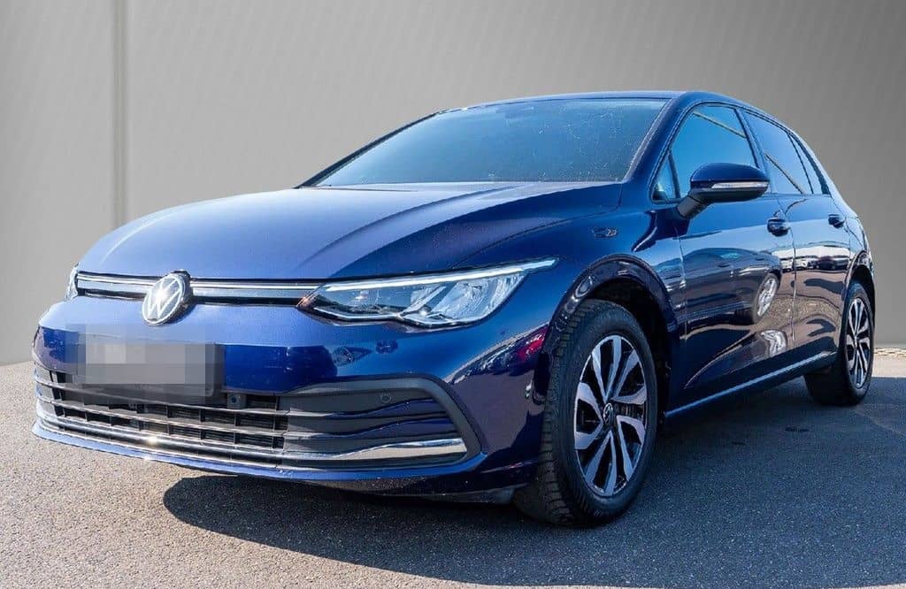 Volkswagen Golf VIII 1.5 TSI Active Navi, IQ Drive, ZGV foto 3