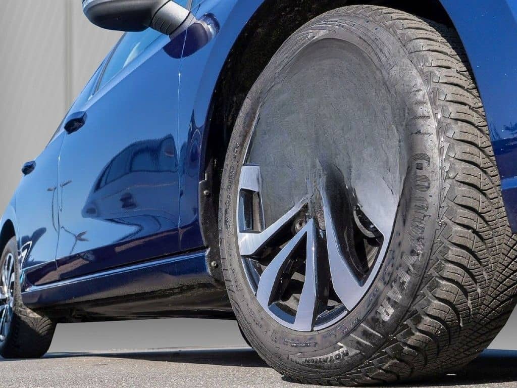 Volkswagen Golf VIII 1.5 TSI Active Navi, IQ Drive, ZGV foto 6