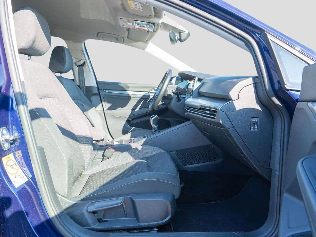 Volkswagen Golf VIII 1.5 TSI Active Navi, IQ Drive, ZGV foto 8